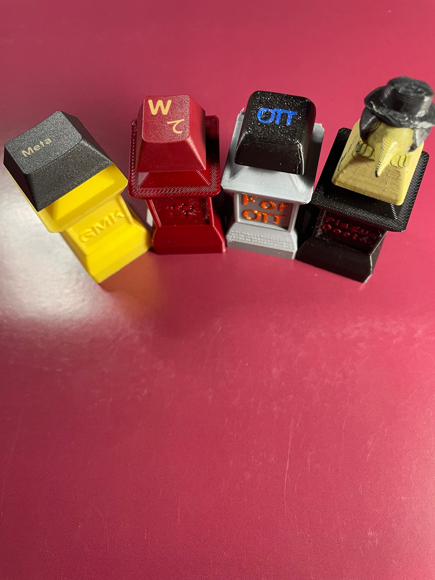 Customizable Keycap Plinth