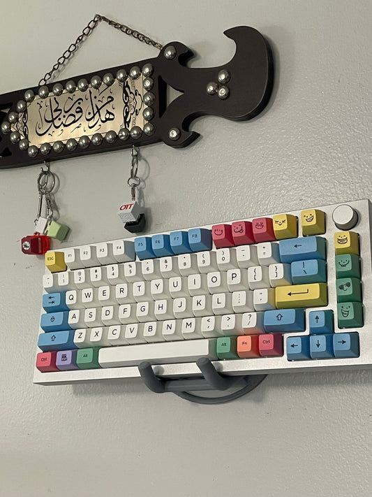 Customizable Hanger