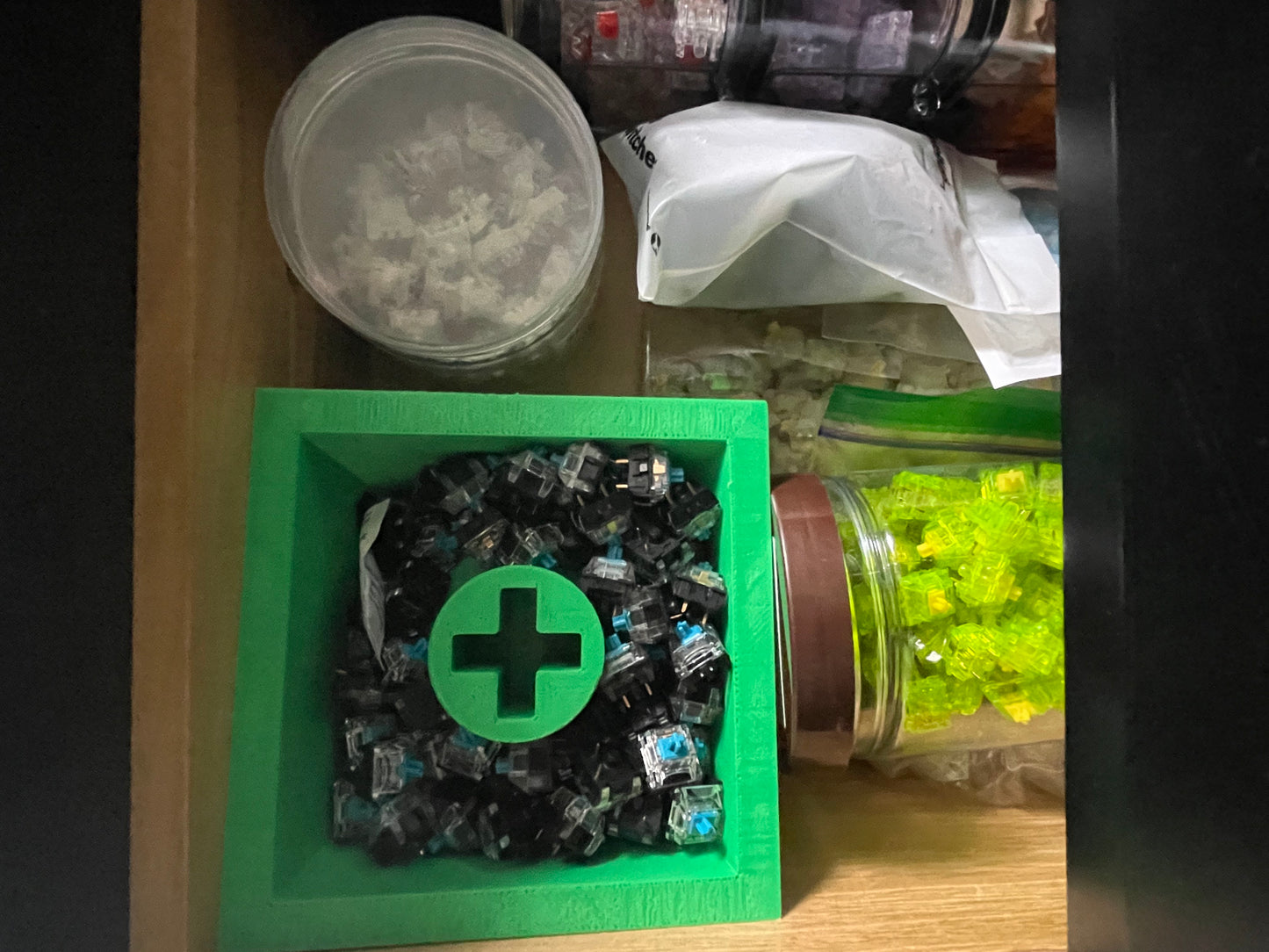 Customizable Giant Keycap with or without lid.